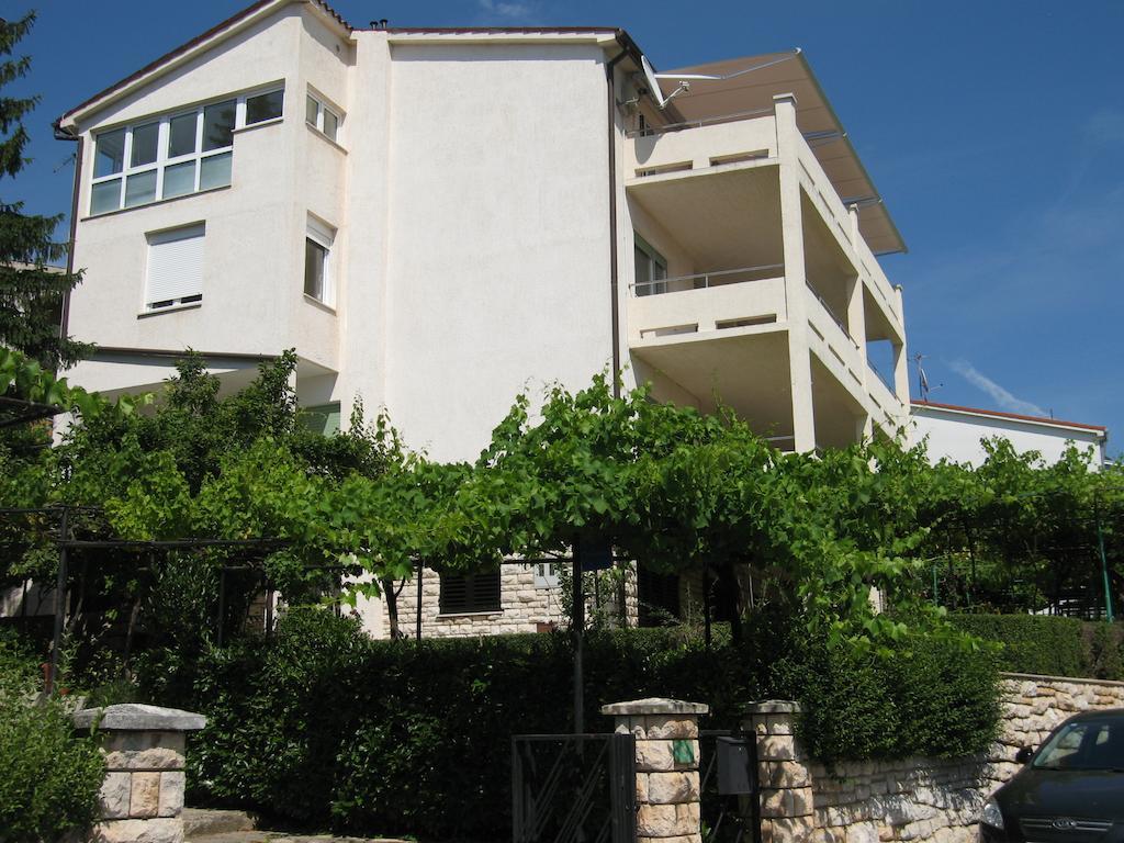 Guest house Zimmer F1 Pula Exterior foto