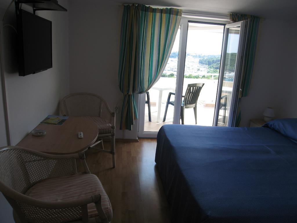 Guest house Zimmer F1 Pula Exterior foto