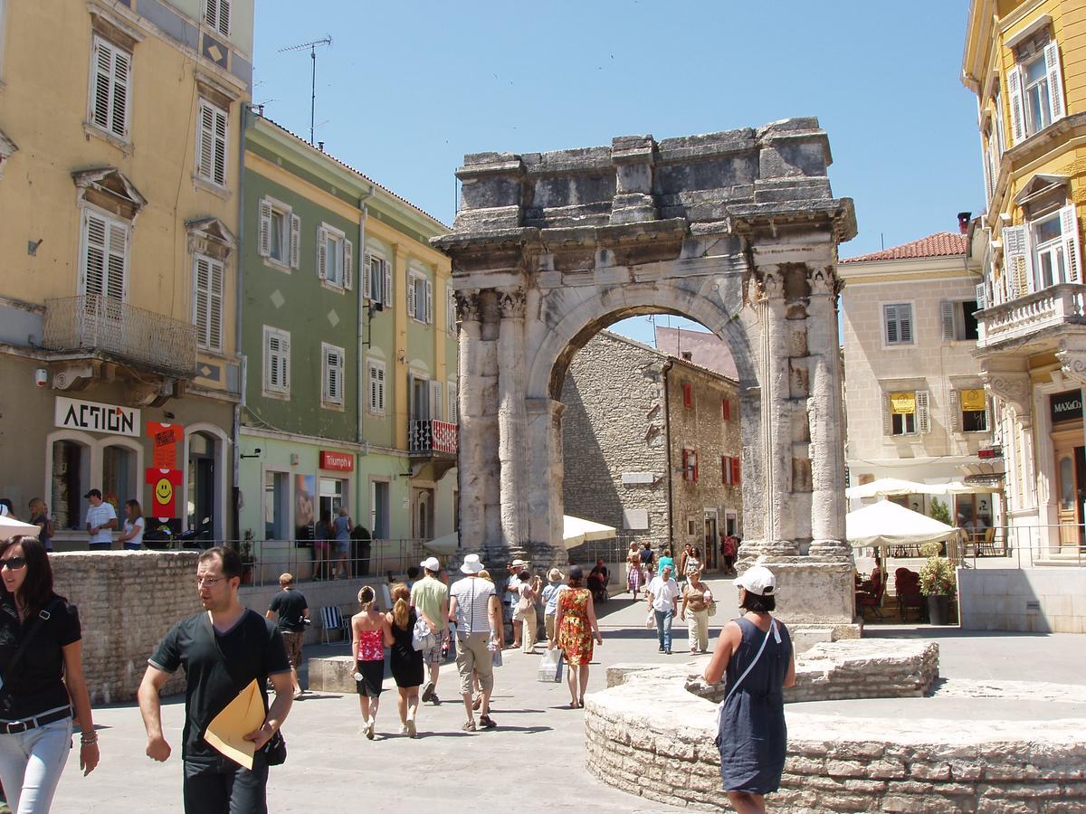 Guest house Zimmer F1 Pula Exterior foto